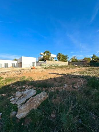 Terreno en calle Sèquia de Tormos