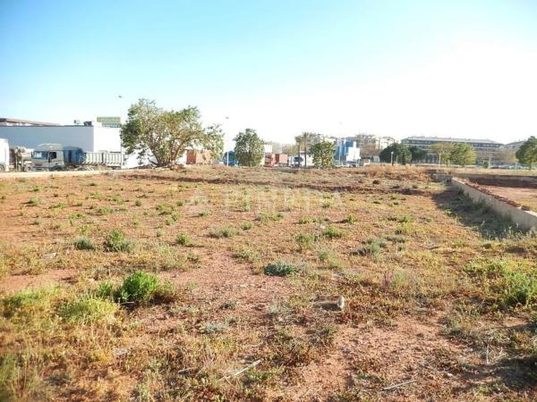 Terreno en calle Llimeres