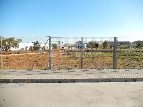 Terreno en calle Llimeres