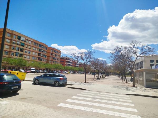 Terreno en calle de Cervantes, 26