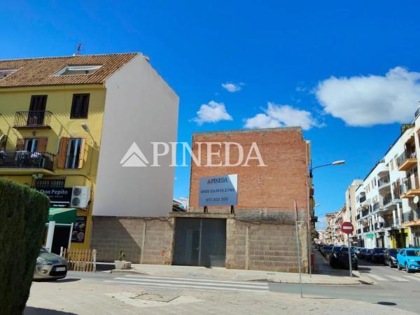 Terreno en calle Rupert Chapí