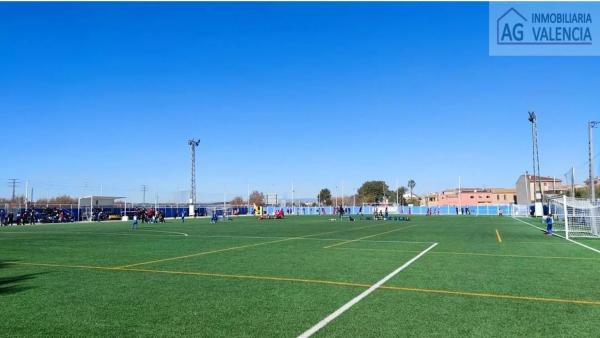 Terreno en calle Corts Valencianes, 13
