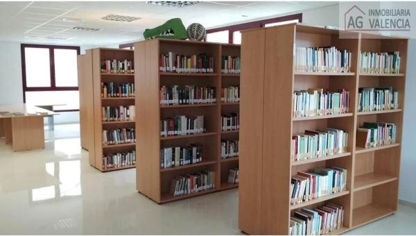 Terreno en calle Corts Valencianes, 13