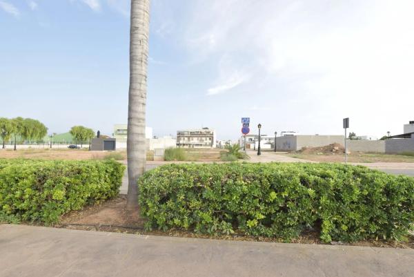 Terreno en calle Francisco Cano Consuegra