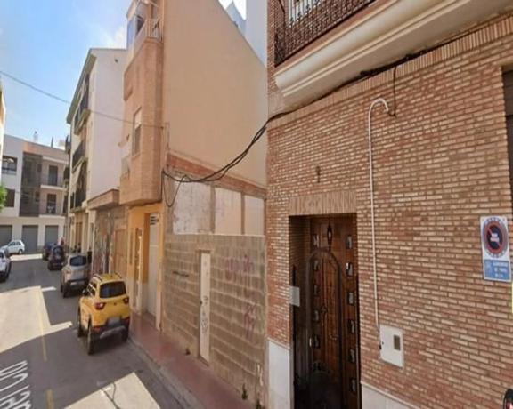 Terreno en calle del Cid, 7