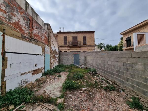 Terreno en calle Sant Josep