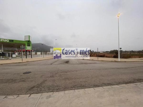 Terreno en calle Llimeres