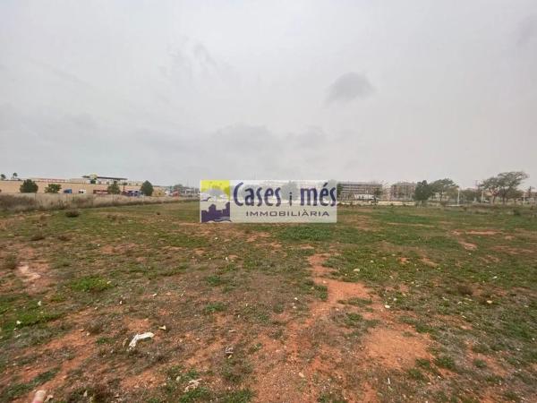 Terreno en calle Llimeres