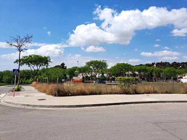 Terreno en avenida Antonio Sacramento