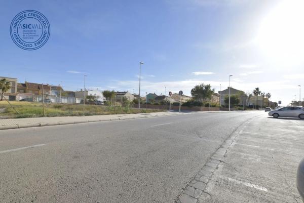 Terreno en calle Riu Xúquer