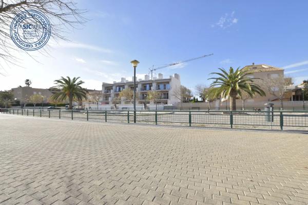 Terreno en calle Riu Xúquer