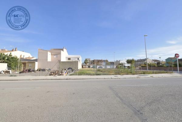 Terreno en calle Riu Xúquer