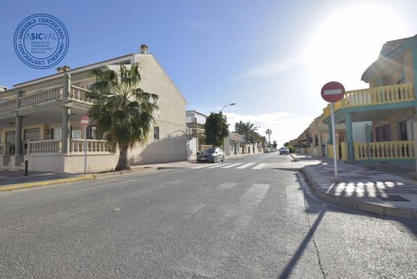 Terreno en calle Riu Xúquer