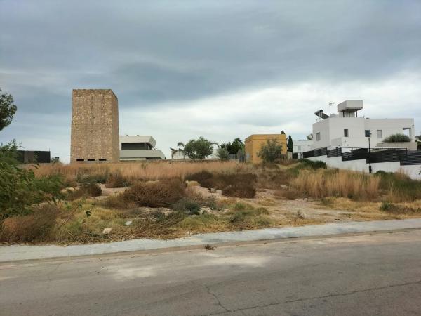 Terreno en calle Sèquia de Tormos