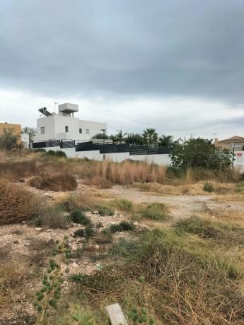 Terreno en calle Sèquia de Tormos