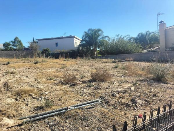 Terreno en calle Sèquia de Tormos