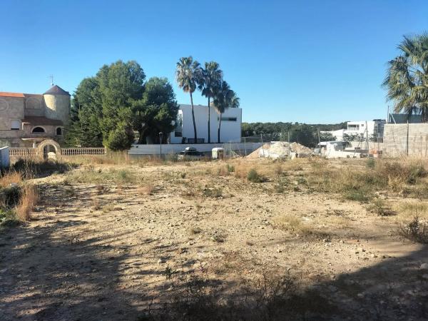 Terreno en calle Sèquia de Tormos