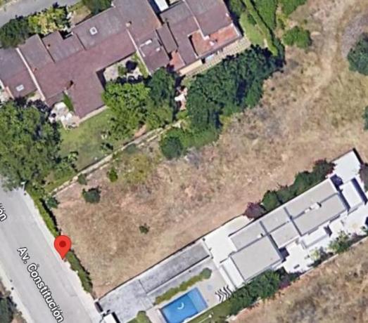 Terreno en avenida Constitución