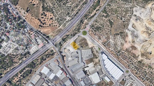 Terreno en calle de la Ciutat de Llíria, 130