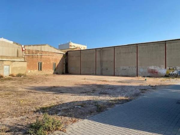 Terreno en calle Pintor Sorolla