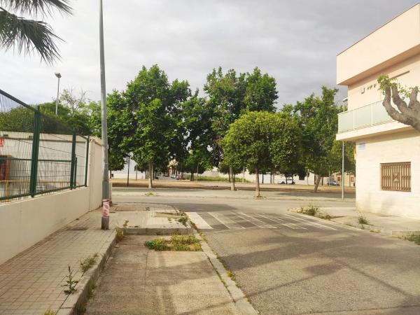 Terreno en Corts Valencianes, 16