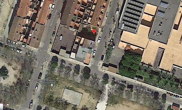 Terreno en Corts Valencianes, 16