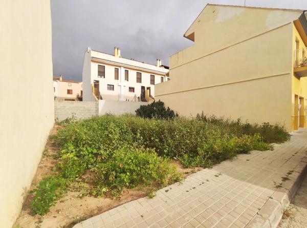 Terreno en Corts Valencianes, 16