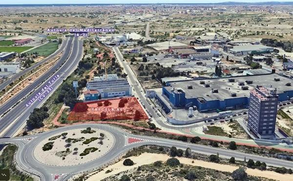 Terreno en Parc Tecnològic