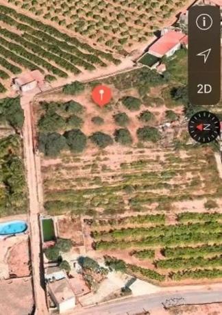 Terreno en plaza Sant Roc