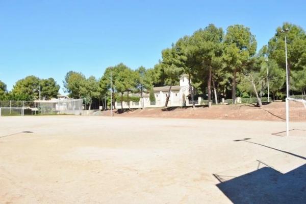 Terreno en calle Montgo, 8