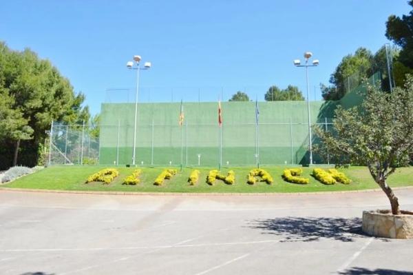 Terreno en calle Montgo, 8