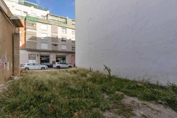Terreno en avenida Enric Valor