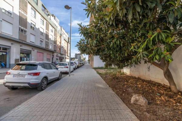 Terreno en avenida Enric Valor