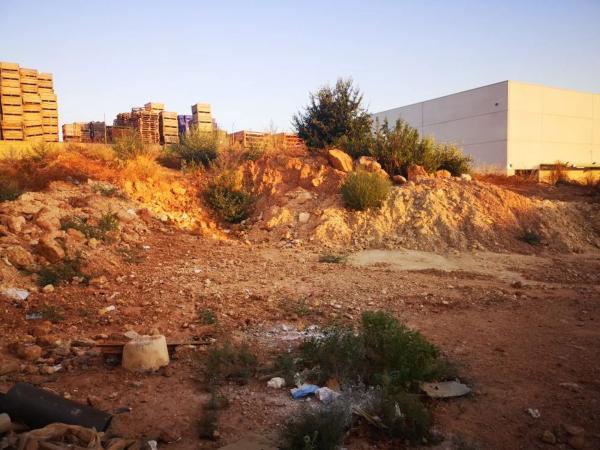 Terreno en calle Industrias s/n