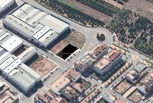 Terreno en calle Miguel Angel Blanco