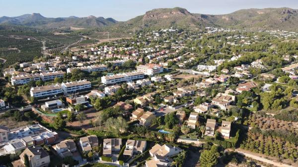 Terreno en avenida Retor Emilio Bayarri, 15
