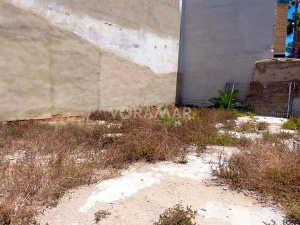 Terreno en calle de la font