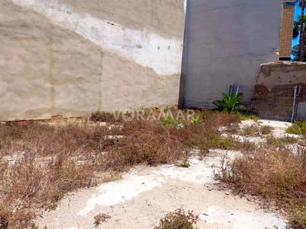 Terreno en calle de la font