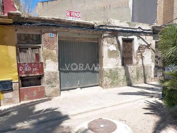 Terreno en calle de la font