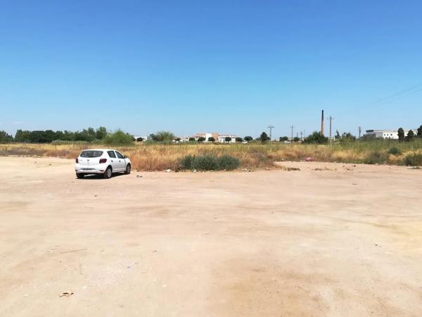 Terreno en calle la Pedrota