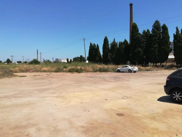 Terreno en calle la Pedrota