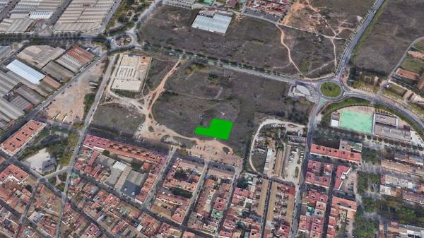 Terreno en calle la Pedrota