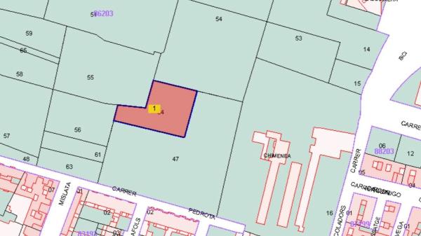 Terreno en calle la Pedrota