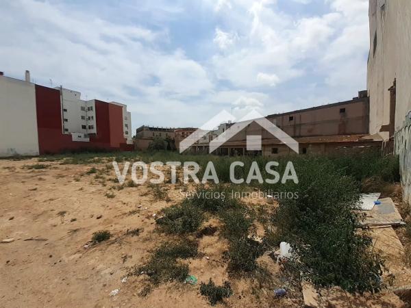 Terreno en calle Maximiliá Thous