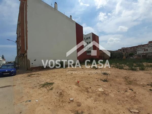 Terreno en calle Maximiliá Thous