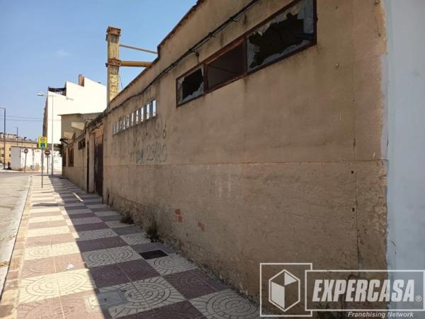 Terreno en calle Escultor Enrique Galarza