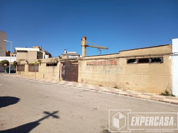 Terreno en calle Escultor Enrique Galarza