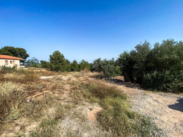 Terreno en calle dels Germans Quintero