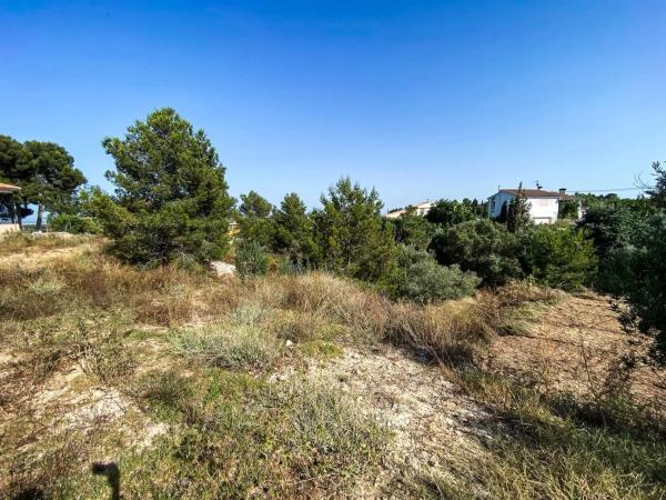 Terreno en calle dels Germans Quintero