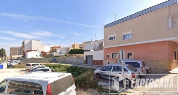 Terreno en calle de la Campana